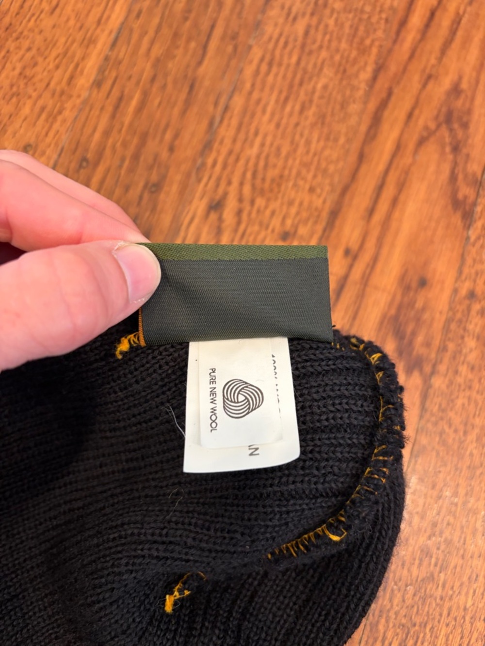 Timberland Black Ribbed Wool Beanie - Picture 3 of 5